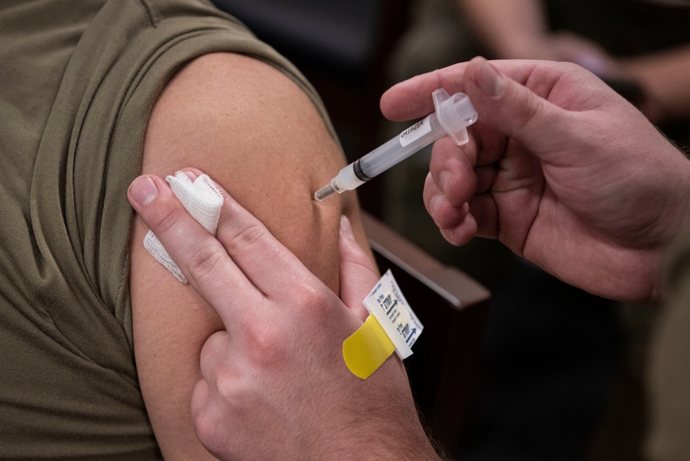 23rd MDG hosts mass vaccine line