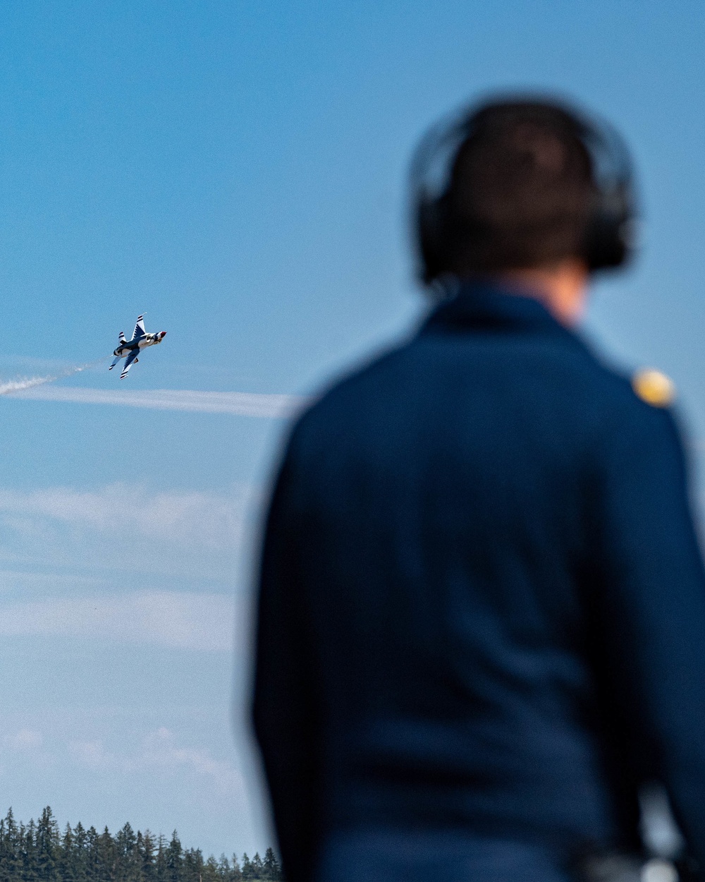 Thunderbirds Take to the Skies at the Oregon International Airshow