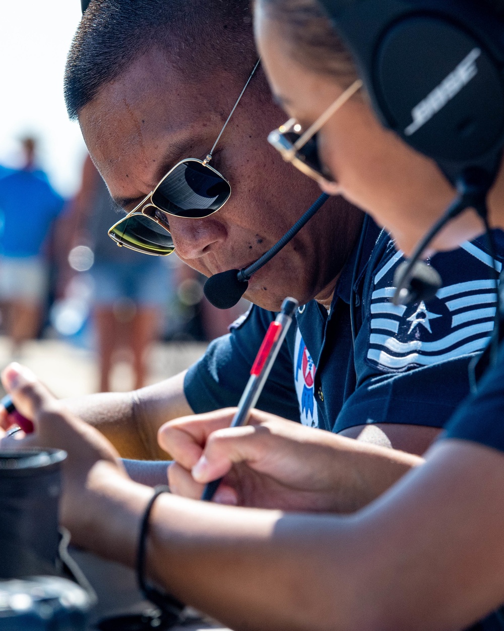 Thunderbirds Take to the Skies at the Oregon International Airshow