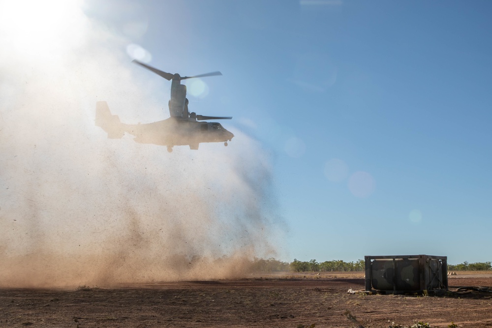 MRF-D and ADF host leaders of Forces Command