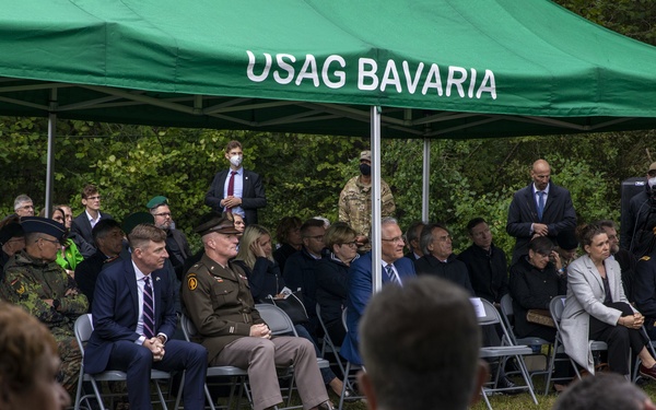 US and Germany commemorate a U.S. Army helicopter crash that killed 37 soldiers 50 years ago