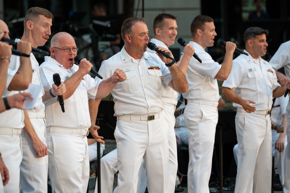 Navy Band performs at Navy Memorial