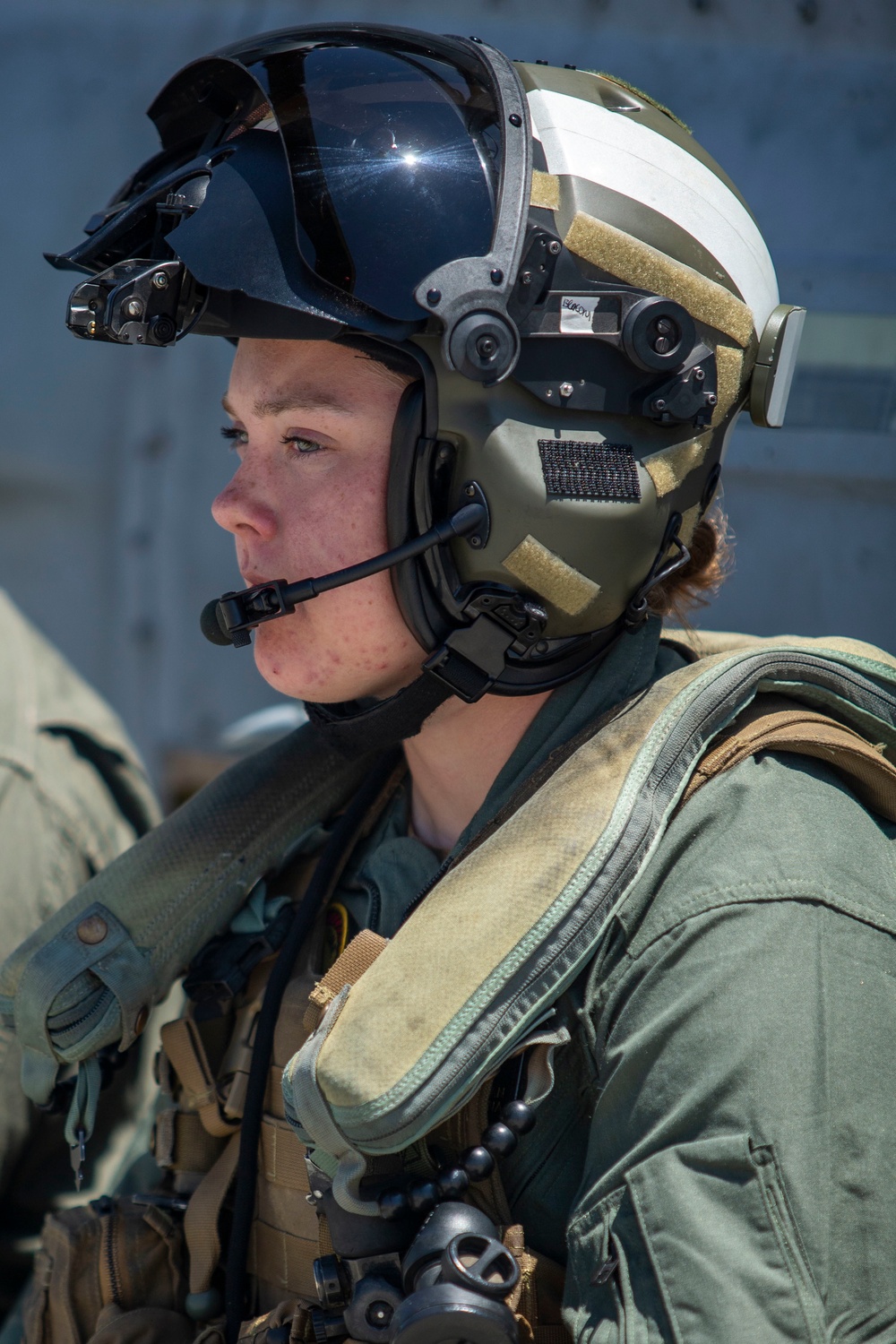 Midshipmen fly with HMLA-267 Marines