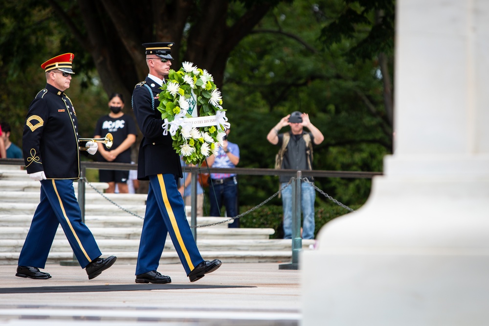 4th Infantry Division Association Hosts Annual Reunion in Arlington