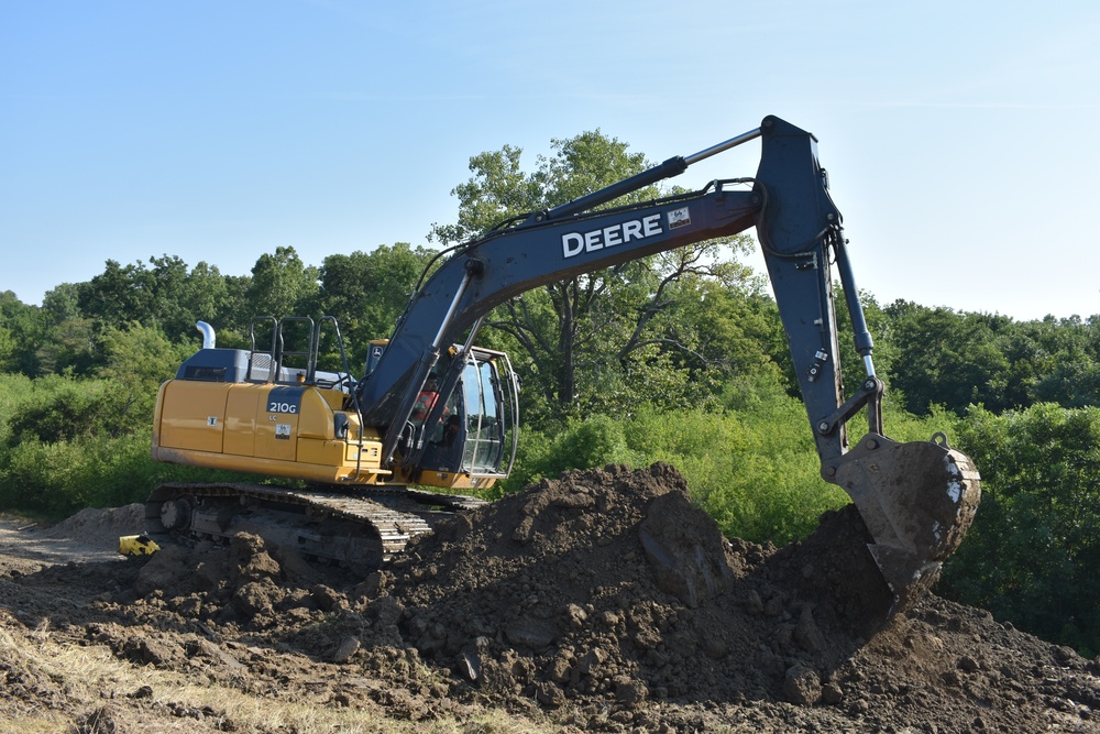 Memphis District Moves Dirt in Arkansas