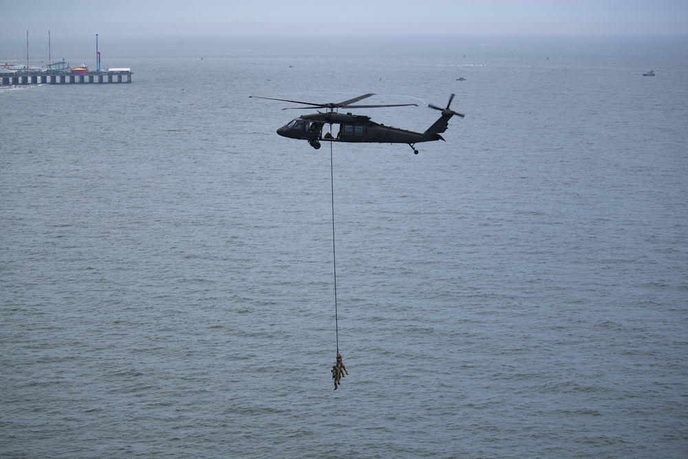 New Jersey National Guard demonstrates fast rope training at Atlantic City Airshow