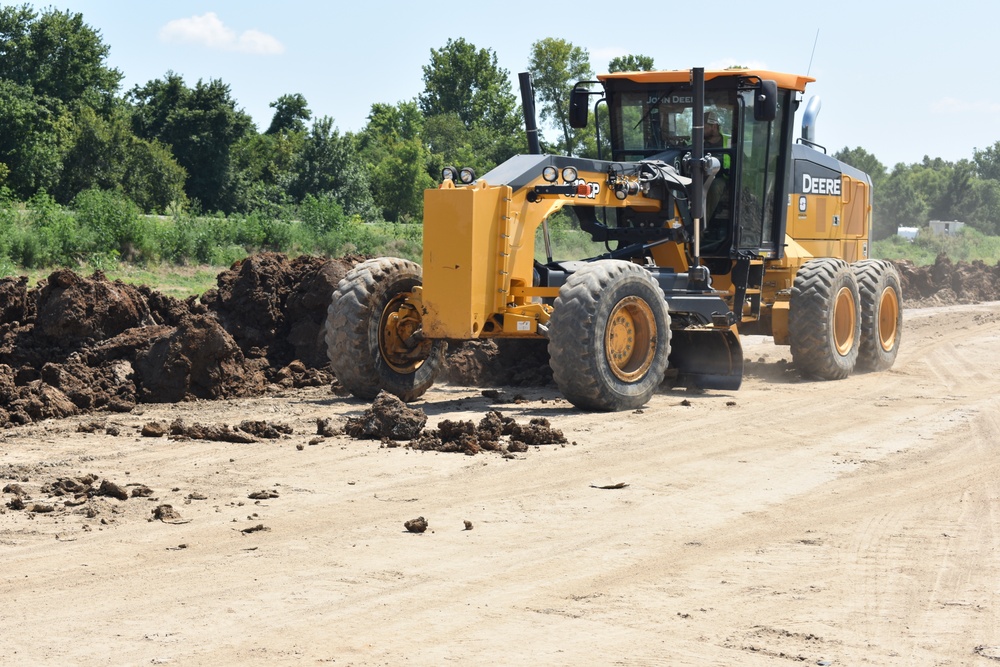 Memphis District Moves Dirt in Arkansas