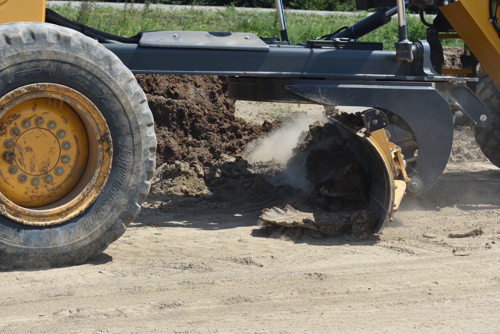 Memphis District Moves Dirt in Arkansas