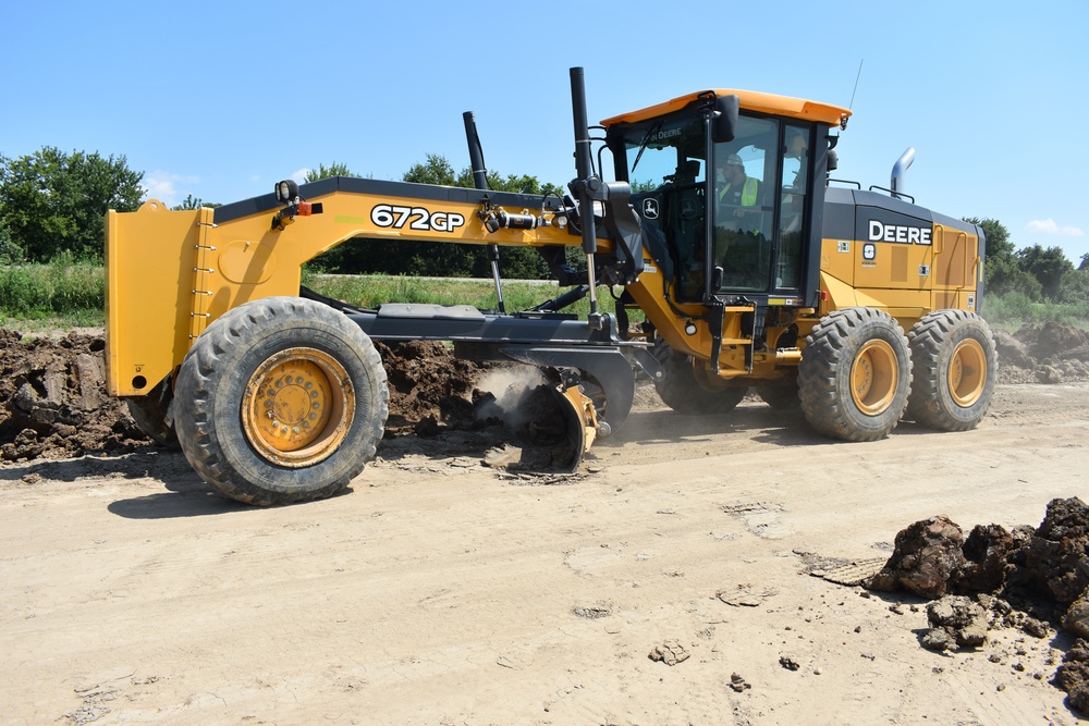 Memphis District Moves Dirt in Arkansas