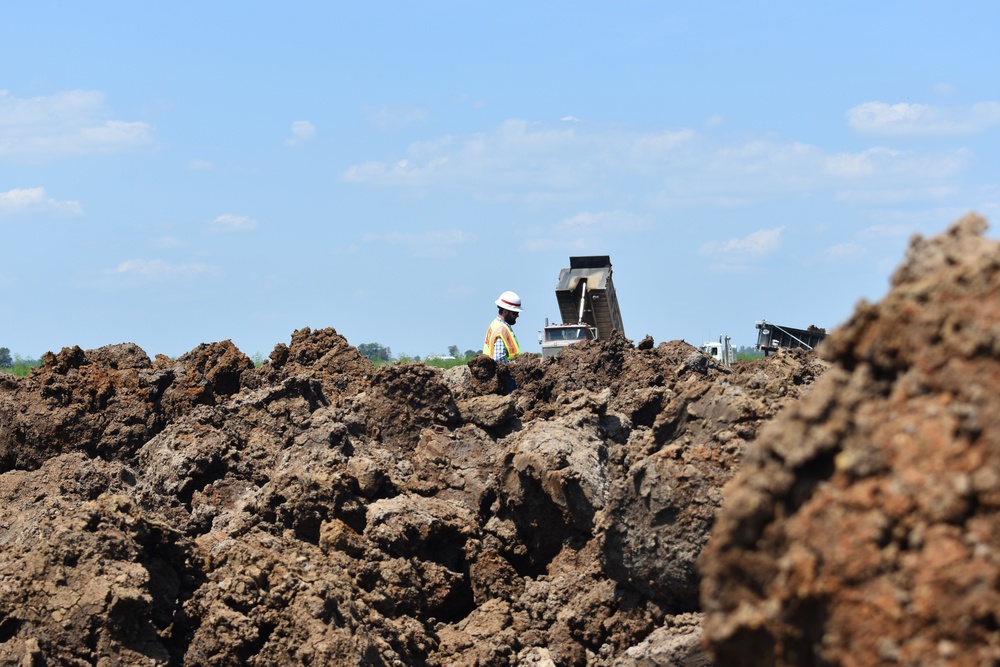 Memphis District Moves Dirt in Arkansas