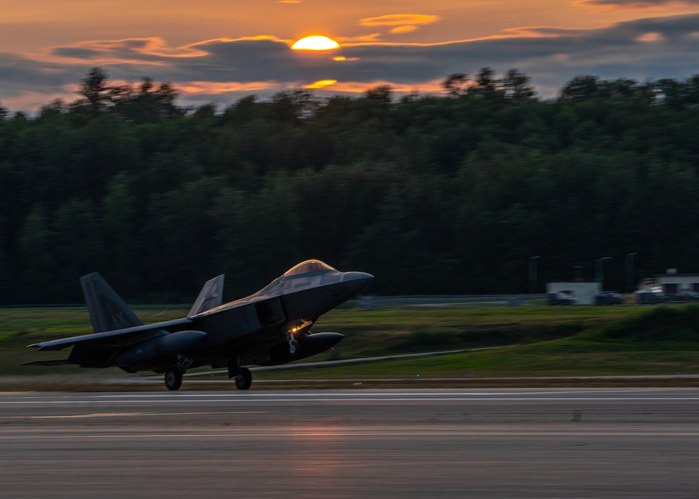 F-22 Raptors Return to JBER