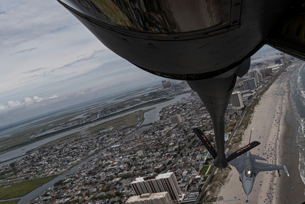 108th Wing and 177th Fighter Wing fly during Atlantic City Airshow