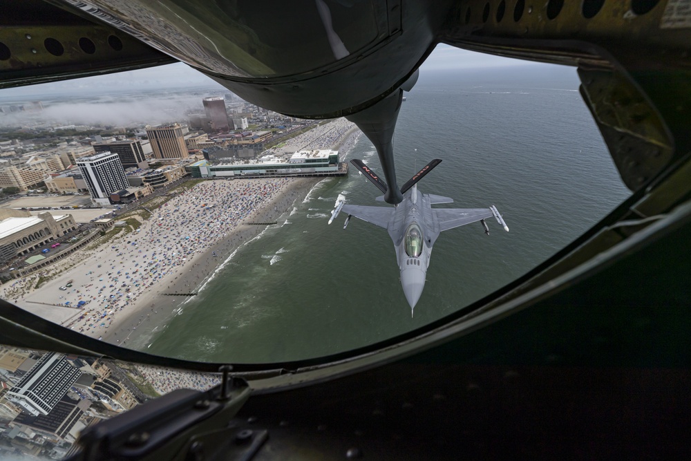 108th Wing and 177th Fighter Wing fly during Atlantic City Airshow