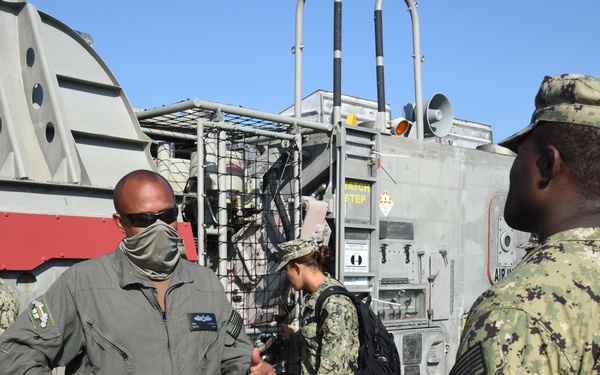 Midshipmen Tour an LCAC