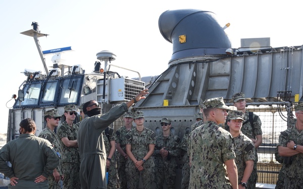 Midshipmen Tour an LCAC