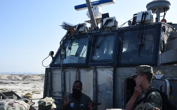 Midshipmen Tour an LCAC