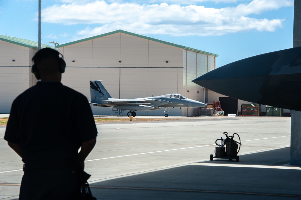 Combat aircraft integrate in Hawaii for exercise Sentry Aloha-21