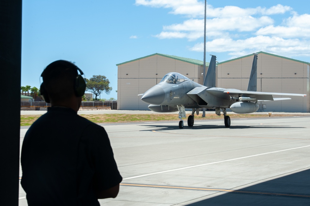 Combat aircraft integrate in Hawaii for exercise Sentry Aloha-21