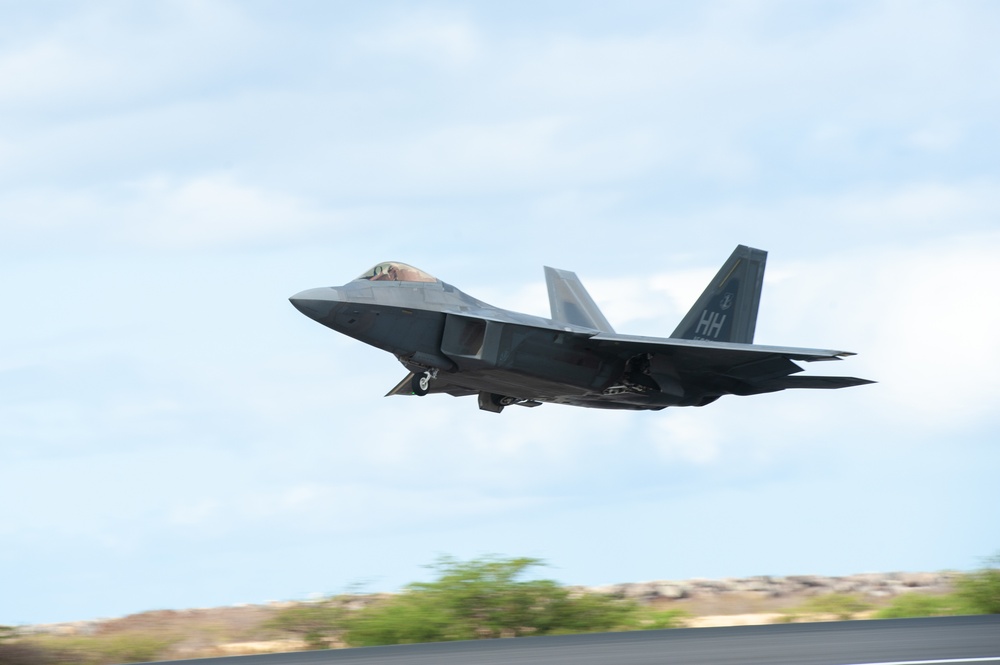 Combat aircraft integrate in Hawaii for exercise Sentry Aloha-21