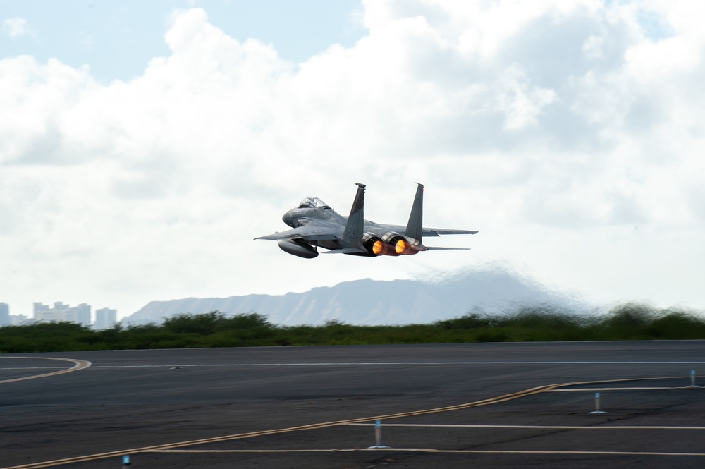 Combat aircraft integrate in Hawaii for exercise Sentry Aloha-21