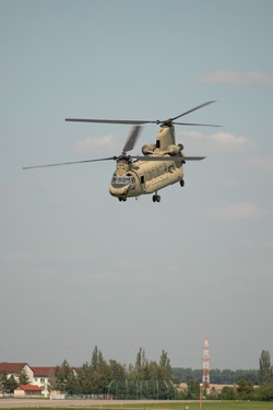 1st CAB Flight Operations at Illesheim Army Airfield [Image 2 of 9]