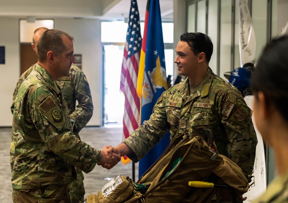 New 435th AGOW, AEW commander meets units