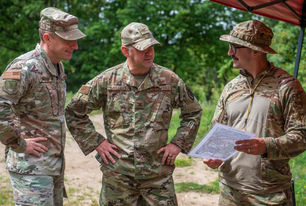 New 435th AGOW, AEW commander meets units