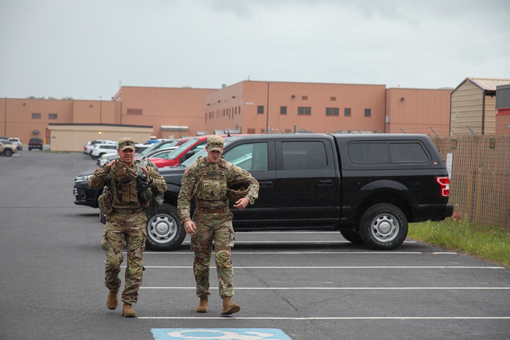 10th MTN DIV CSM Flies With 10th CAB