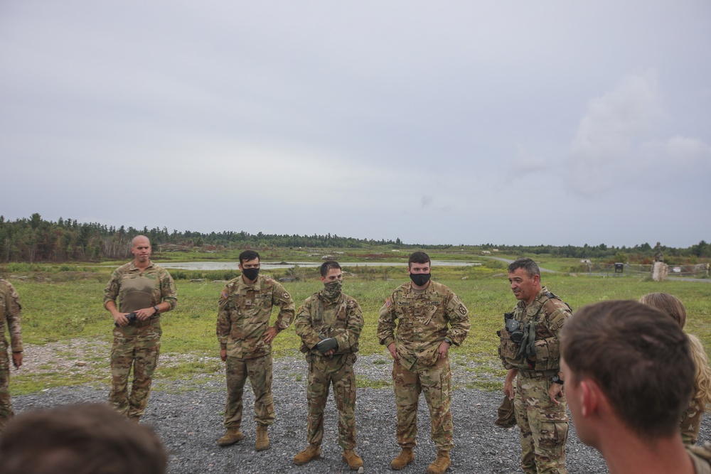 10th MTN DIV CSM Flies With 10th CAB