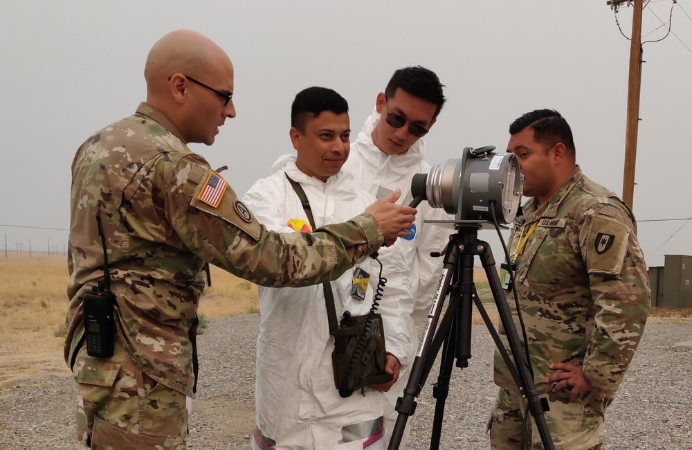 U.S. Army officers instruct radiological hazards course at Idaho National Laboratory