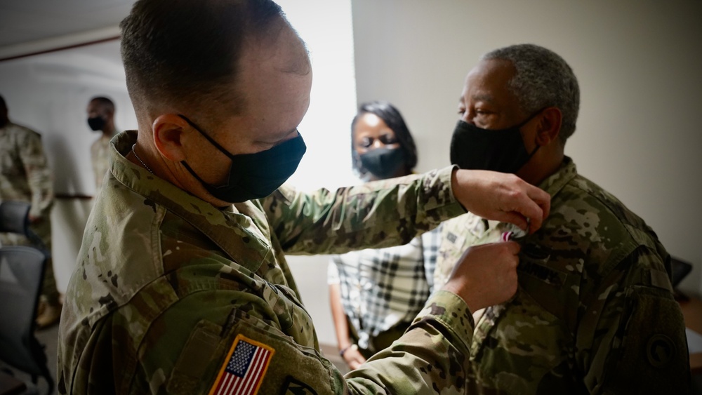 SFC Bobb receives retirement award