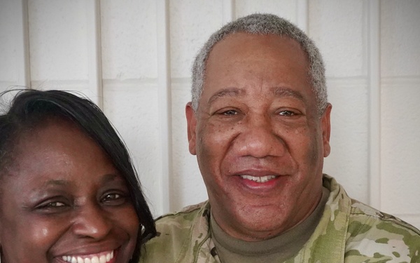 SFC Bobb receives retirement award