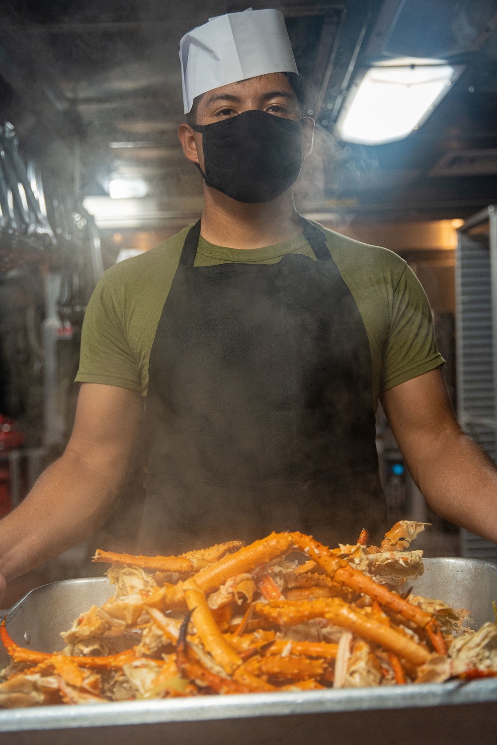 11th MEU Food Service Marines Prepare Food Aboard USS Portland