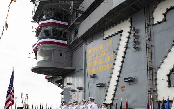 USS Abraham Lincoln (CVN 72) change of command
