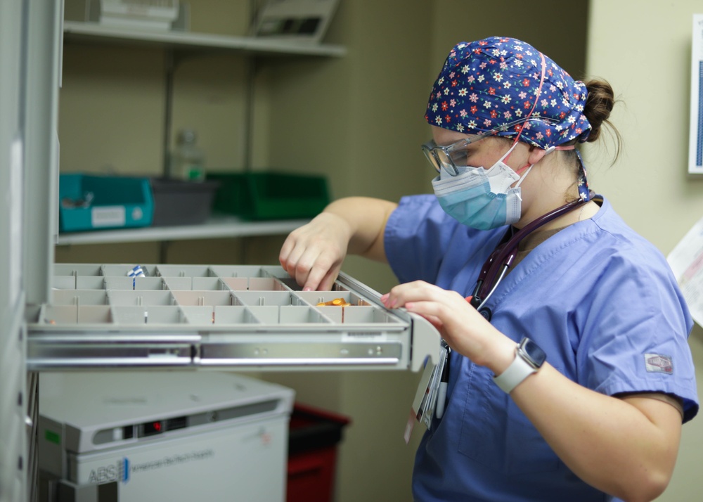 Navy medical support shadows civilians in Lafayette during COVID response