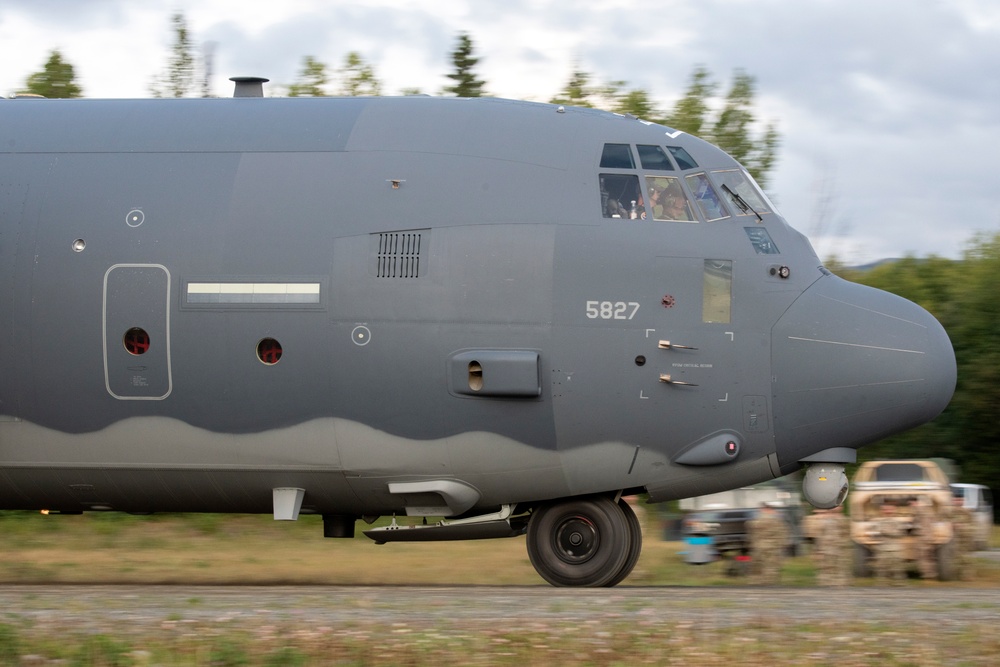 Alaska Air National Guard’s 211th Rescue Squadron hones aerial capabilities at JBER