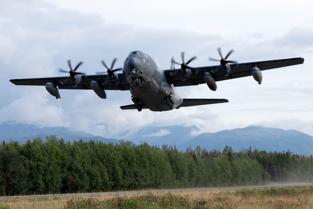 Alaska Air National Guard’s 211th Rescue Squadron hones aerial capabilities at JBER