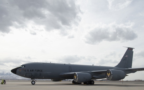 Utah Air National Guard demonstrates multi-domain battlespace connectivity on KC-135