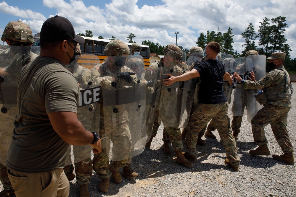 447th MPs Receive Civil Disturbance Training