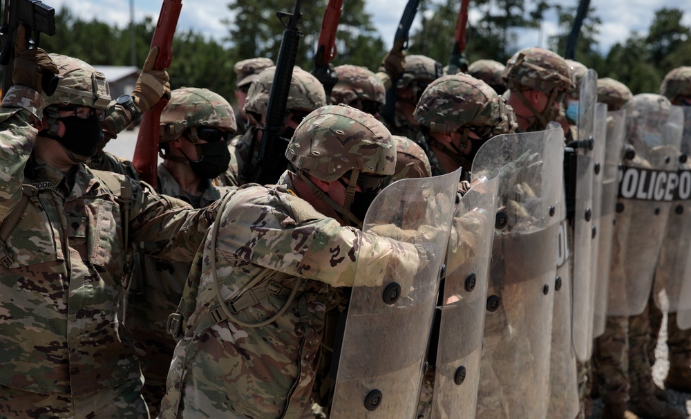 447th MPs Receive Civil Disturbance Training