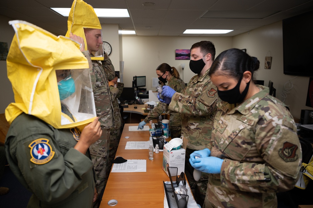 Bioenviornmental Engineering conducts mask tests