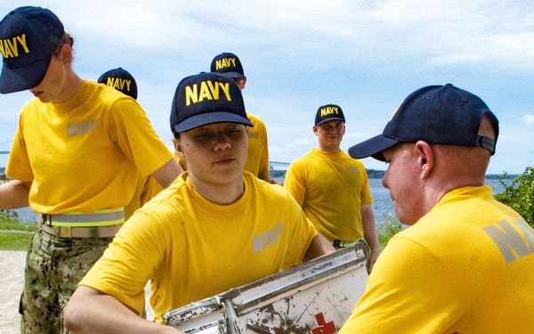 210818-N-JY604-0584 NEWPORT, R.I. (Aug. 18, 2021) Officer Training Command Newport Battle Stations