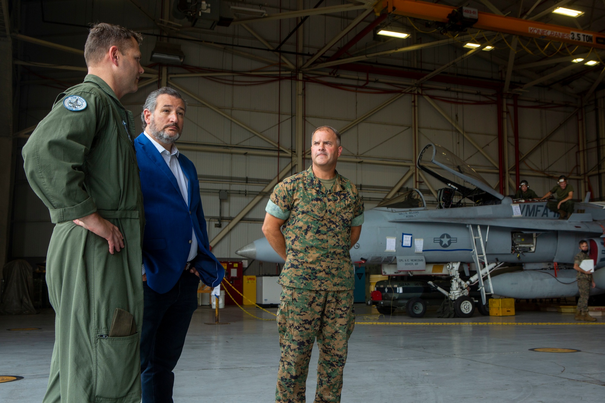 DVIDS - Images - Texas Senator Ted Cruz Visits VMFA-112