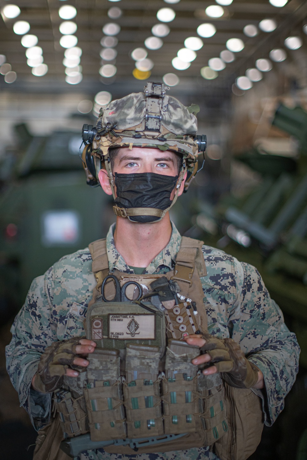 11th MEU Motor Transportation Marines Conduct Maintenance on Vehicles