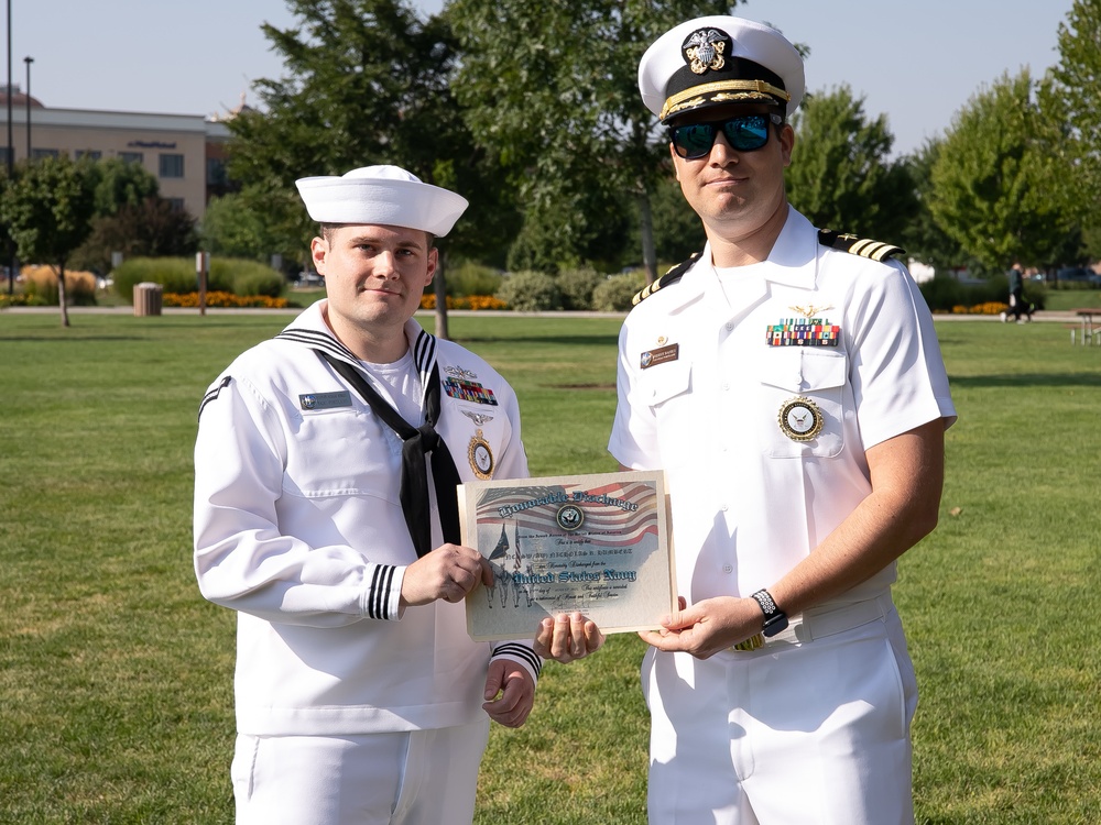 Navy Counselor re-enlists at local area park