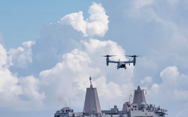 USS Arlington Arrives in Haiti to Support USAID