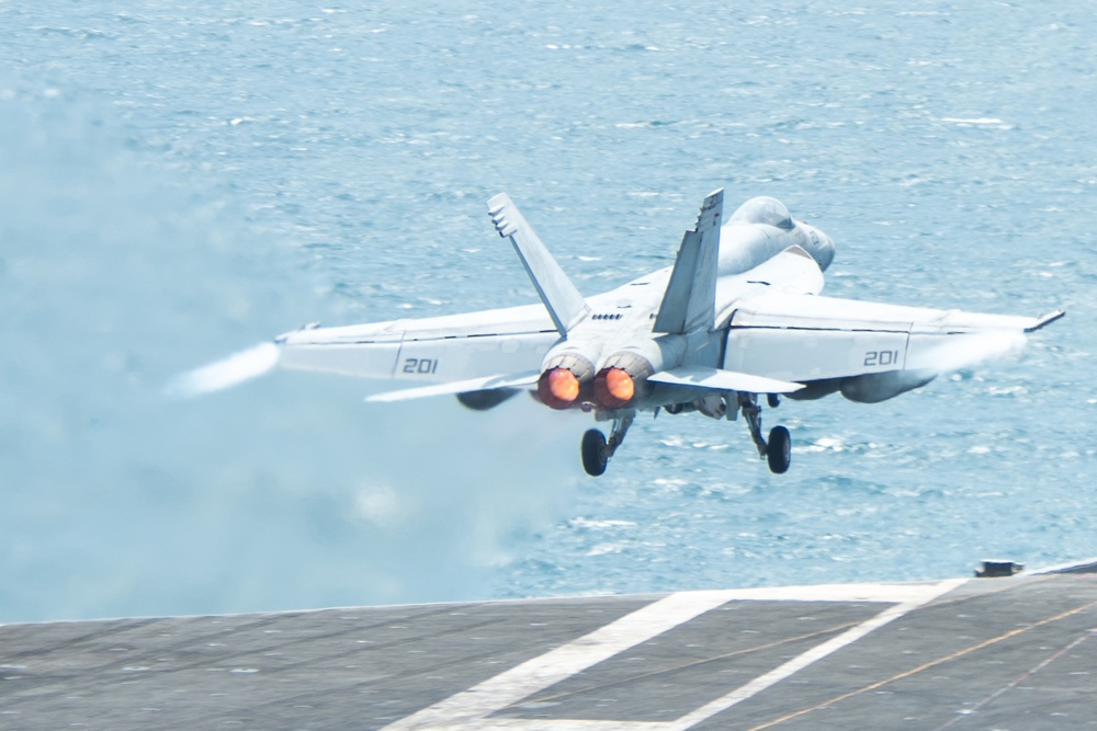 USS Ronald Reagan (CVN 76) Flight Operations
