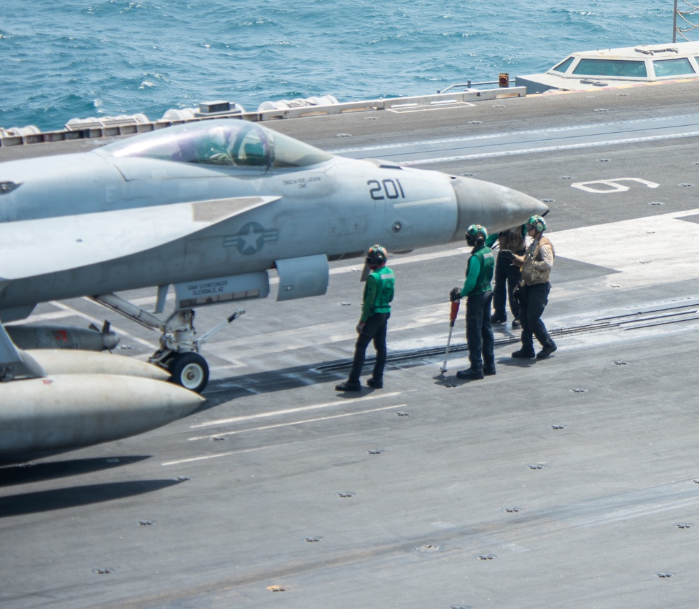 USS Ronald Reagan (CVN 76) Flight Operations