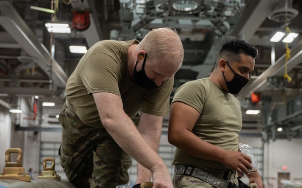 2nd MXS prepares missiles for WSEP demo