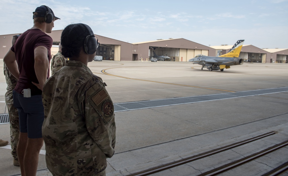 NHL athlete trains like an F-16 pilot